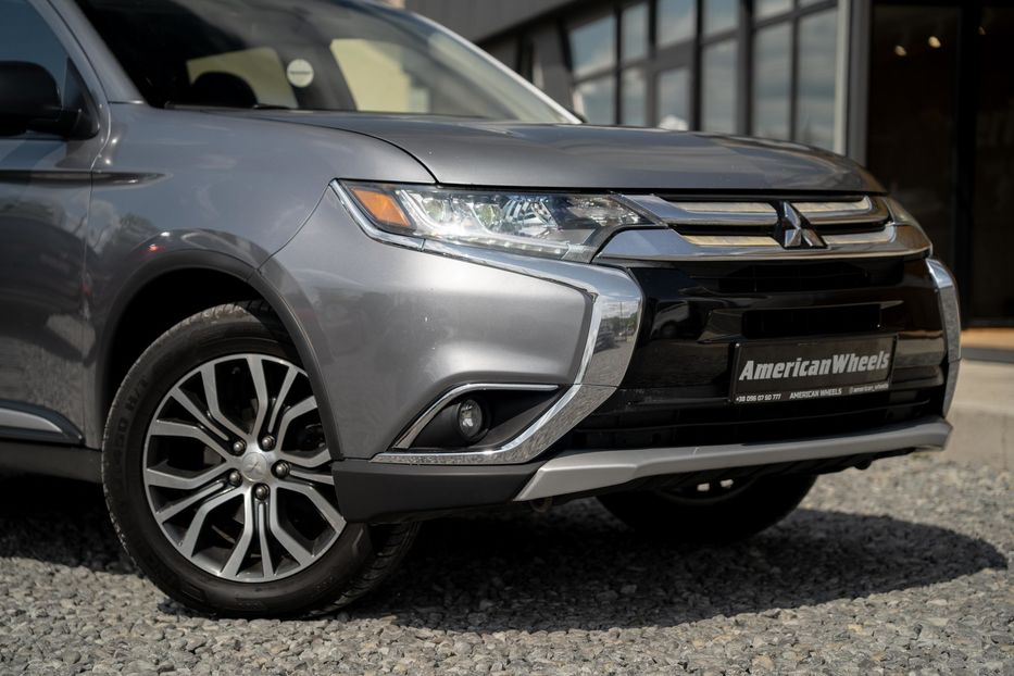 Продам Mitsubishi Outlander ES 2017 года в Черновцах