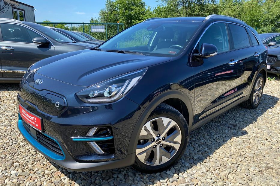 Продам Kia Niro 64 kWh Макс. комплектація 2021 года в Львове