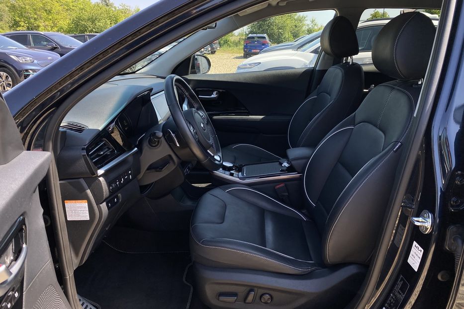 Продам Kia Niro 64 kWh Макс. комплектація 2021 года в Львове