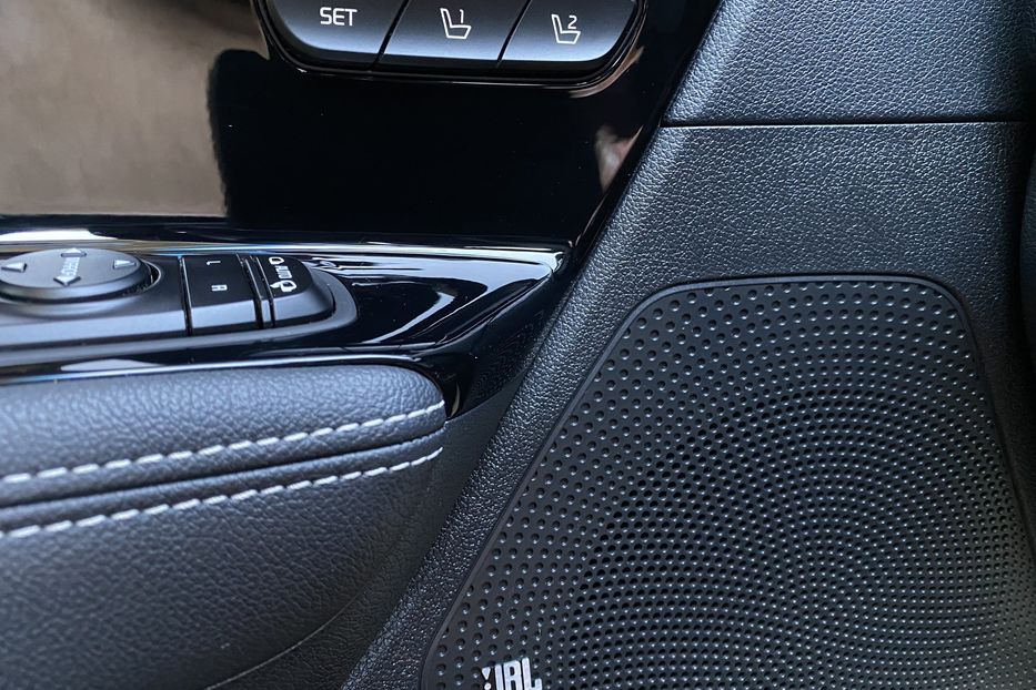 Продам Kia Niro 64 kWh Макс. комплектація 2021 года в Львове