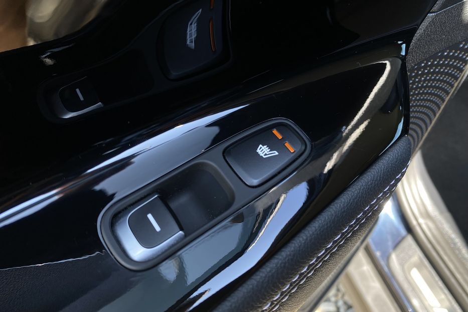 Продам Kia Niro 64 kWh Макс. комплектація 2021 года в Львове