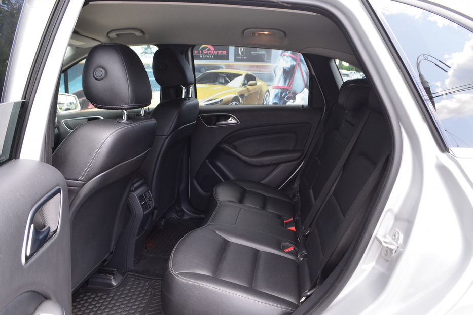 Продам Mercedes-Benz B-Class 2015 года в Киеве
