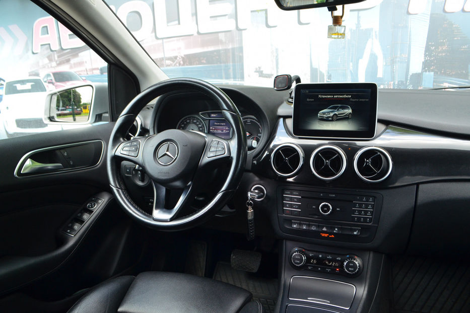 Продам Mercedes-Benz B-Class 2015 года в Киеве