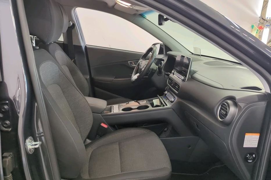 Продам Hyundai Kona 64квт Fashion в дорозі 2020 года в Львове