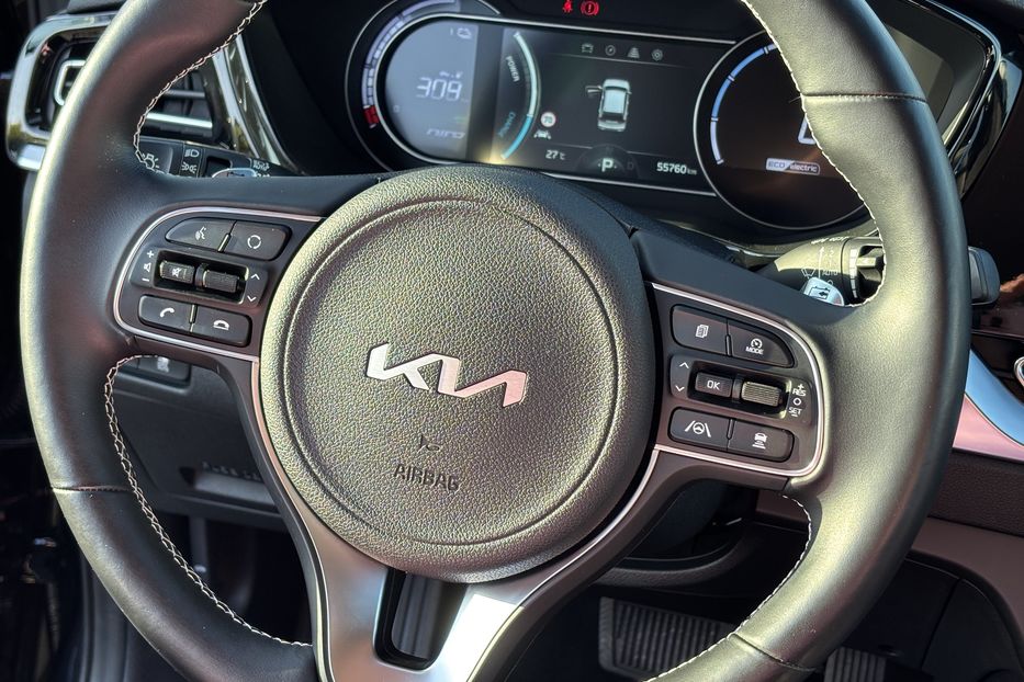 Продам Kia Niro 64квт Prestige  2022 года в Львове