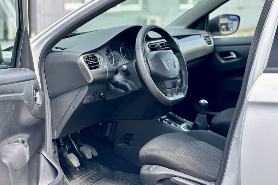 Продам Peugeot 301 2017 года в Киеве