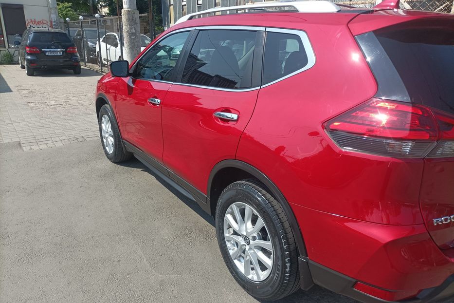 Продам Nissan Rogue sv 2017 года в Одессе