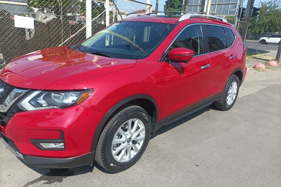 Продам Nissan Rogue sv 2017 года в Одессе