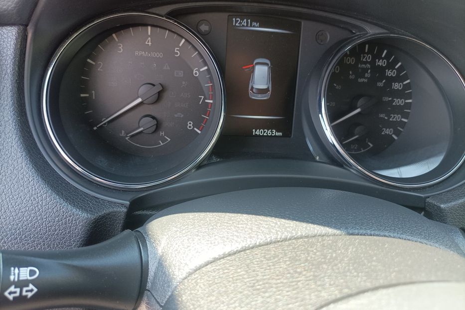 Продам Nissan Rogue sv 2017 года в Одессе