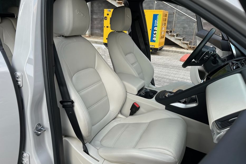 Продам Jaguar E-Pace P200 S 2021 года в Киеве