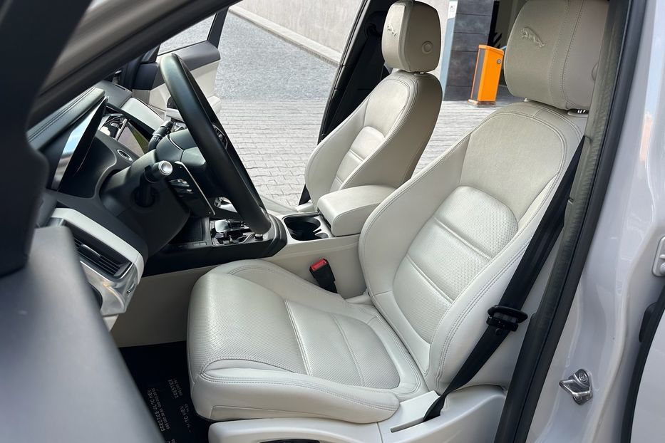 Продам Jaguar E-Pace P200 S 2021 года в Киеве