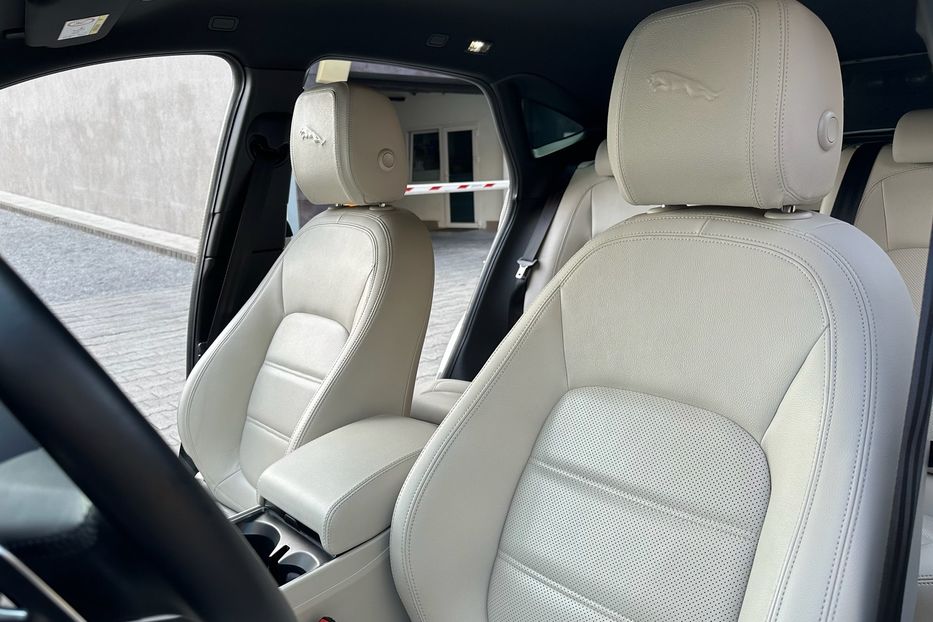 Продам Jaguar E-Pace P200 S 2021 года в Киеве