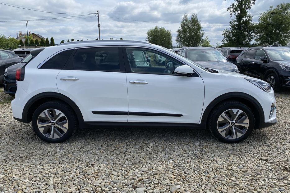Продам Kia Niro 64ТепловийПдгрівсиідньКермаJBL 2021 года в Львове
