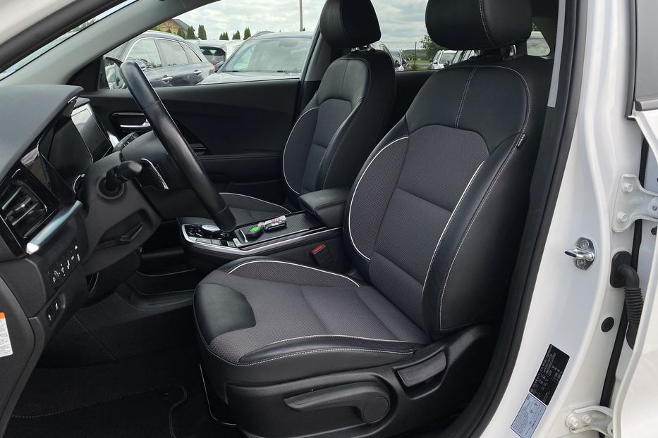 Продам Kia Niro 64ТепловийПдгрівсиідньКермаJBL 2021 года в Львове