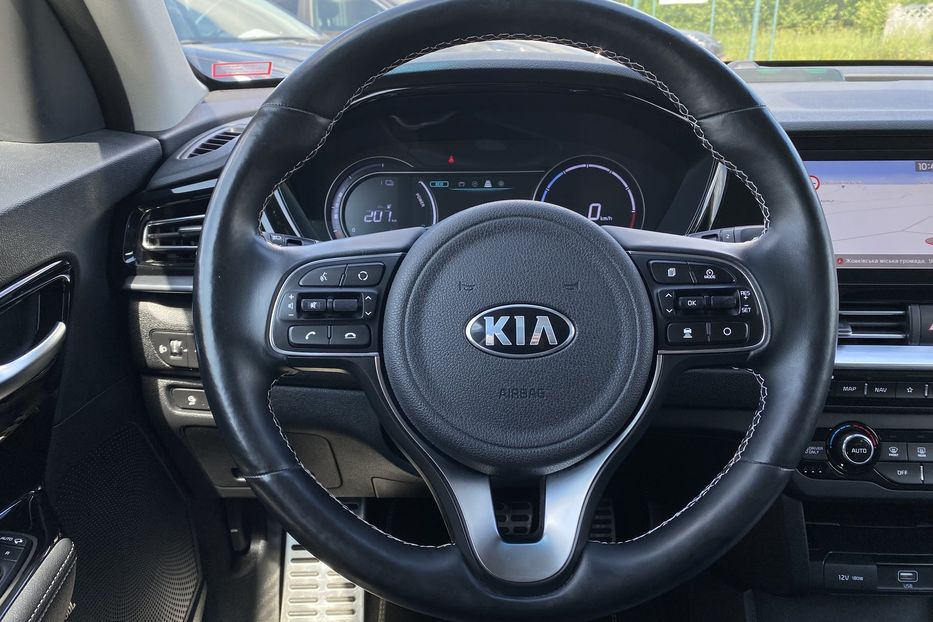 Продам Kia Niro 64ТепловийПдгрівсиідньКермаJBL 2021 года в Львове