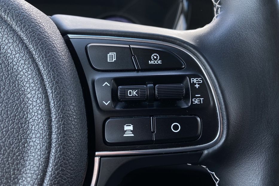 Продам Kia Niro 64ТепловийПдгрівсиідньКермаJBL 2021 года в Львове