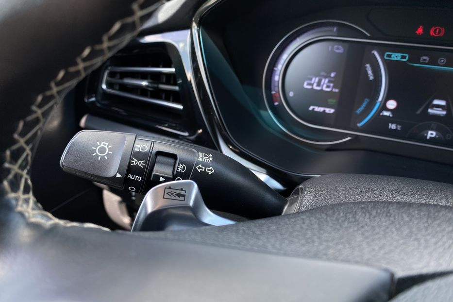 Продам Kia Niro 64ТепловийПдгрівсиідньКермаJBL 2021 года в Львове