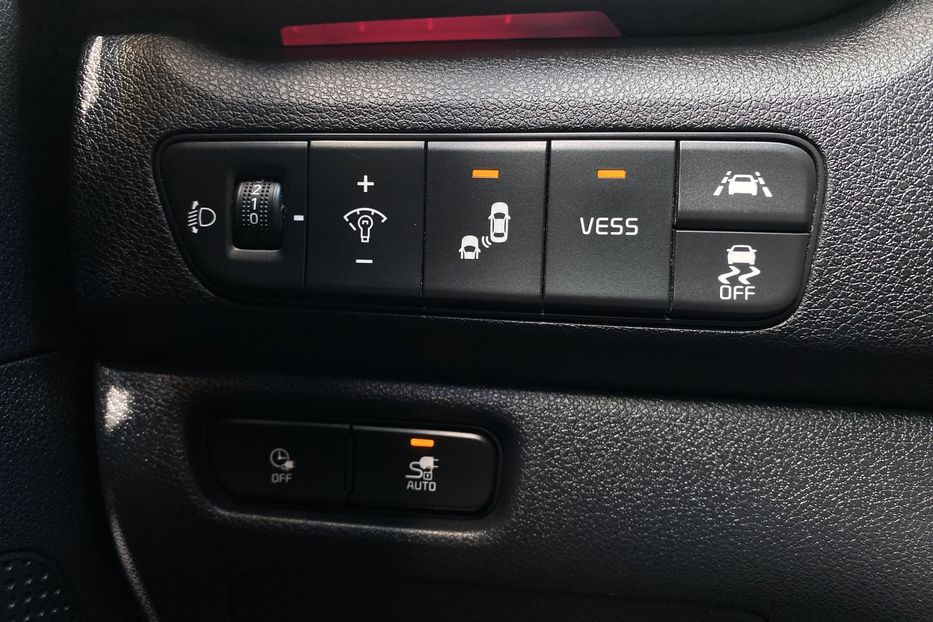 Продам Kia Niro 64ТепловийПдгрівсиідньКермаJBL 2021 года в Львове