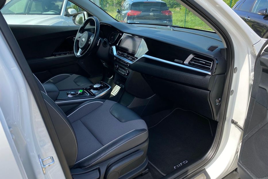 Продам Kia Niro 64ТепловийПдгрівсиідньКермаJBL 2021 года в Львове
