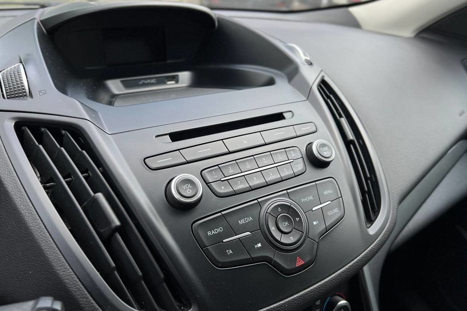 Продам Ford Kuga 2017 года в Черновцах