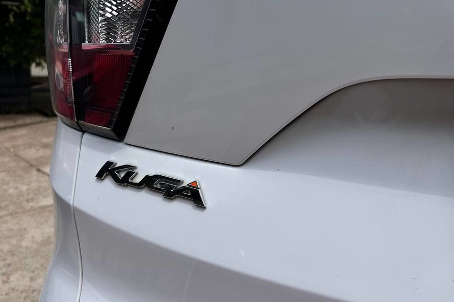 Продам Ford Kuga 2017 года в Черновцах
