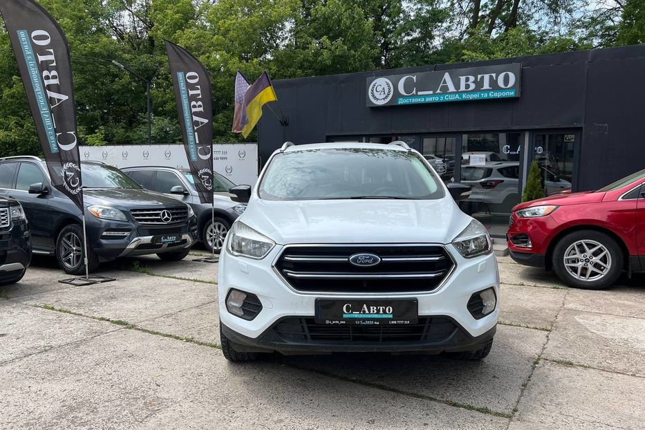 Продам Ford Kuga 2017 года в Черновцах