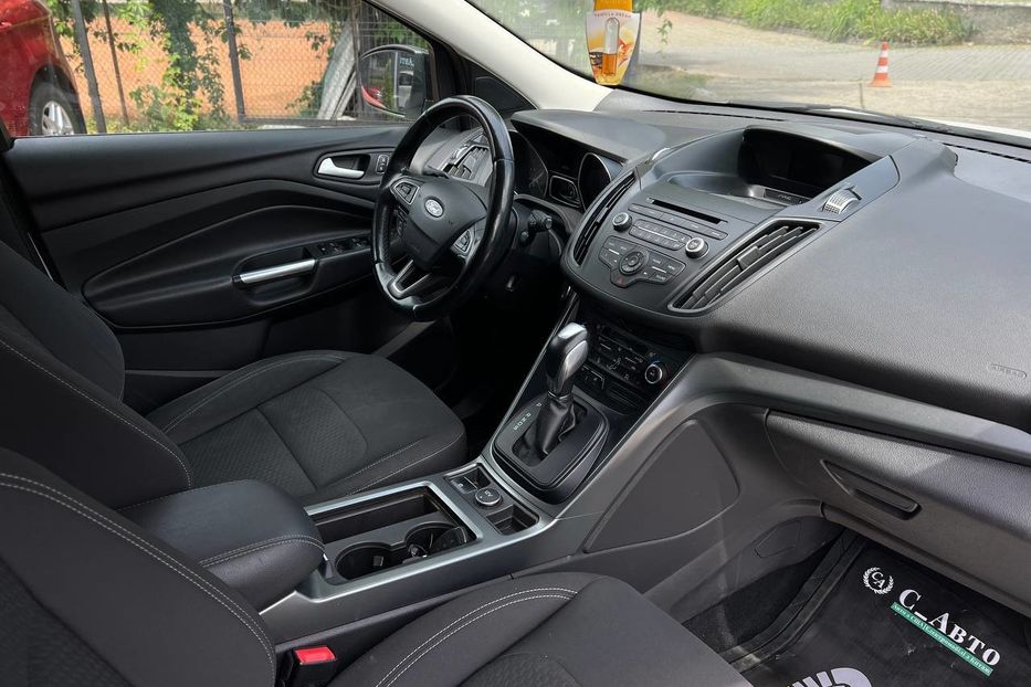 Продам Ford Kuga 2017 года в Черновцах