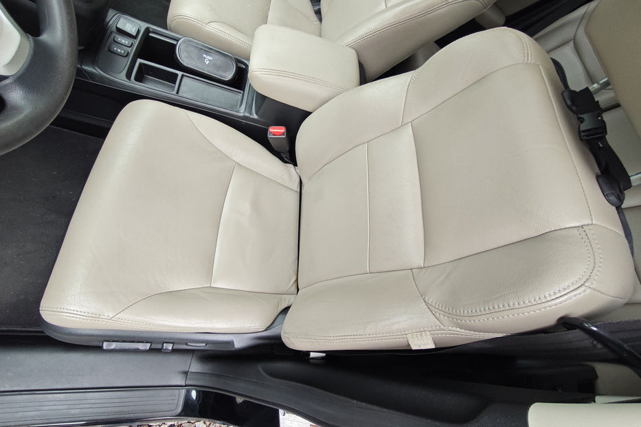 Продам Honda CR-V 2015 года в Киеве