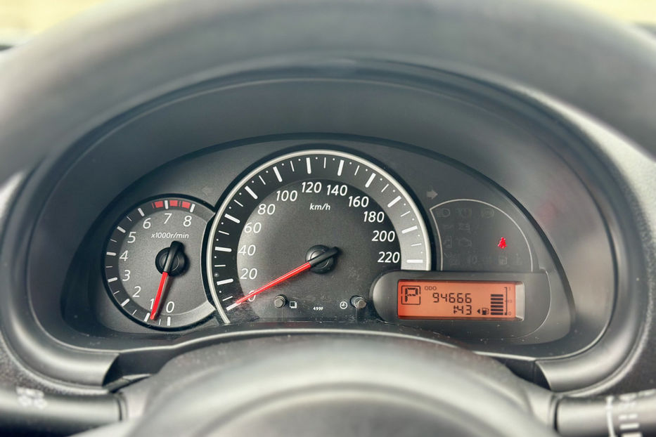 Продам Nissan Micra 2013 года в Киеве