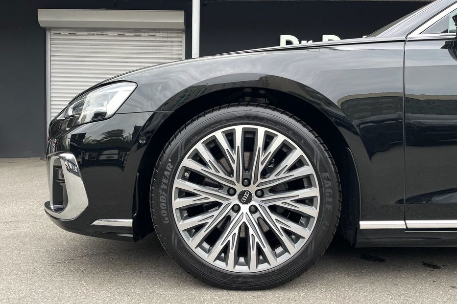 Продам Audi A8 50 TDI Long 2022 года в Киеве