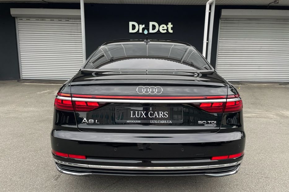 Продам Audi A8 50 TDI Long 2022 года в Киеве