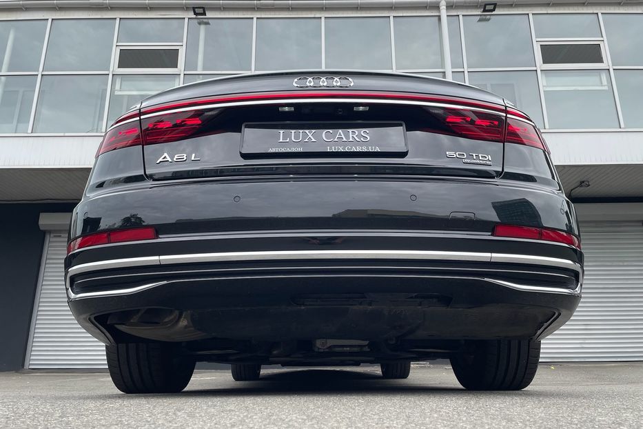 Продам Audi A8 50 TDI Long 2022 года в Киеве