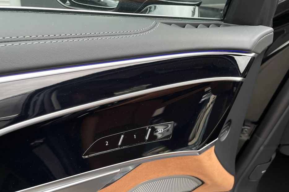 Продам Audi A8 50 TDI Long 2022 года в Киеве