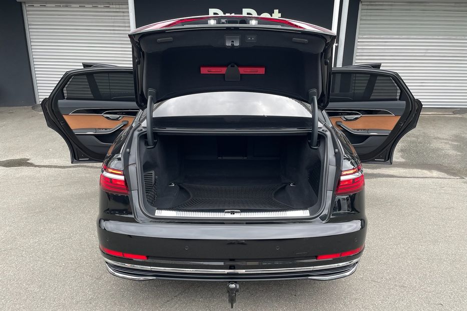 Продам Audi A8 50 TDI Long 2022 года в Киеве
