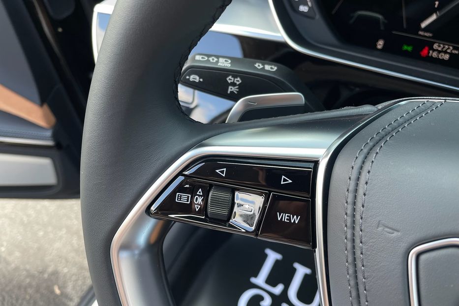 Продам Audi A8 50 TDI Long 2022 года в Киеве