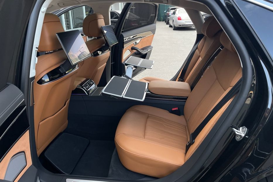 Продам Audi A8 50 TDI Long 2022 года в Киеве