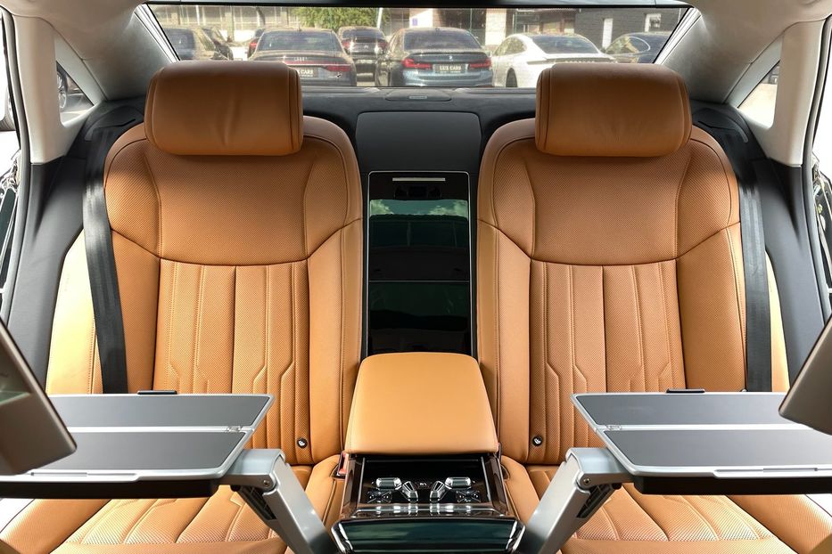 Продам Audi A8 50 TDI Long 2022 года в Киеве