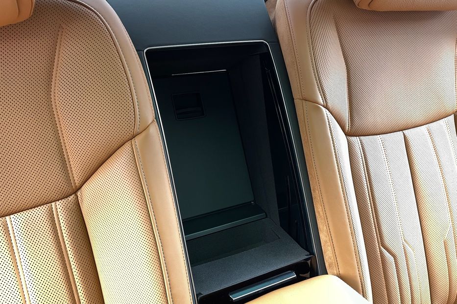 Продам Audi A8 50 TDI Long 2022 года в Киеве
