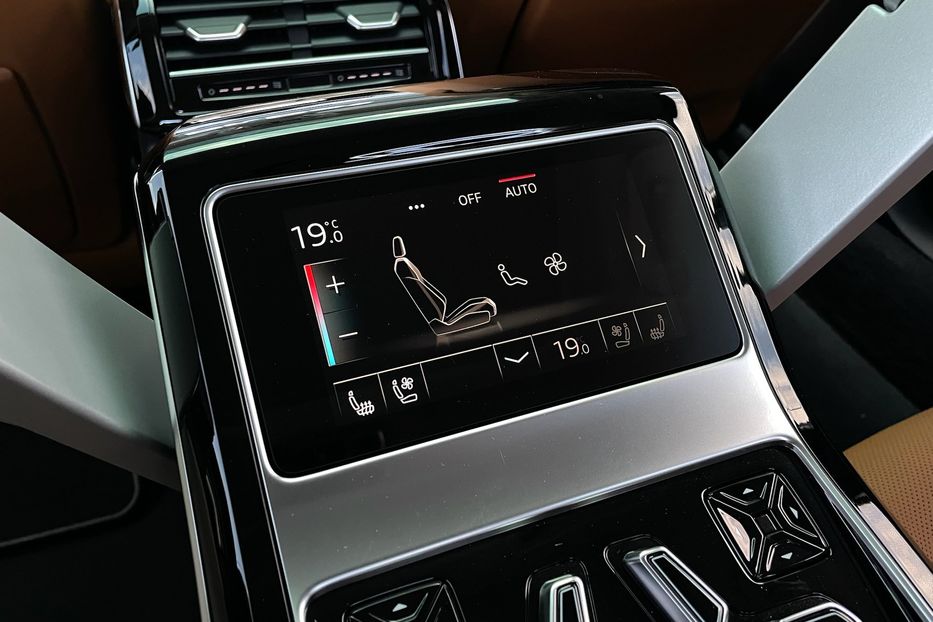 Продам Audi A8 50 TDI Long 2022 года в Киеве