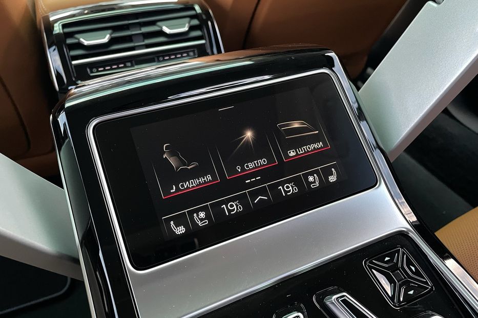 Продам Audi A8 50 TDI Long 2022 года в Киеве