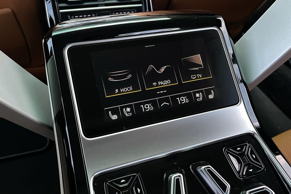 Продам Audi A8 50 TDI Long 2022 года в Киеве