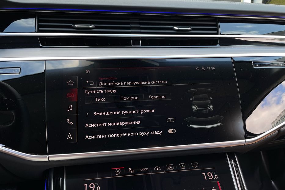 Продам Audi A8 50 TDI Long 2022 года в Киеве