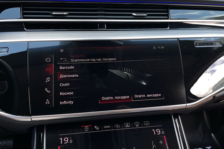 Продам Audi A8 50 TDI Long 2022 года в Киеве