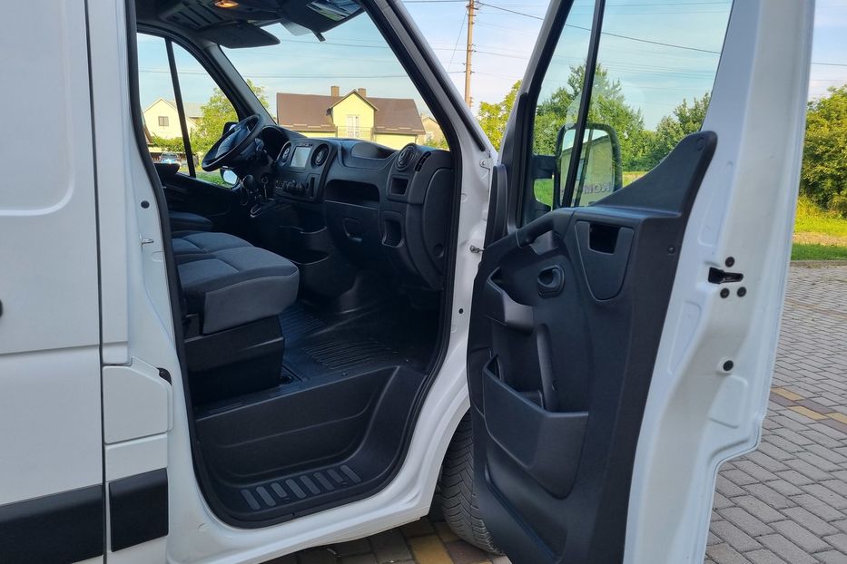 Продам Renault Master груз. 2019 года в Львове