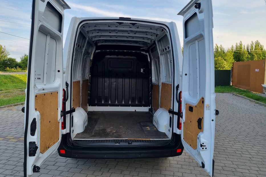 Продам Renault Master груз. 2019 года в Львове