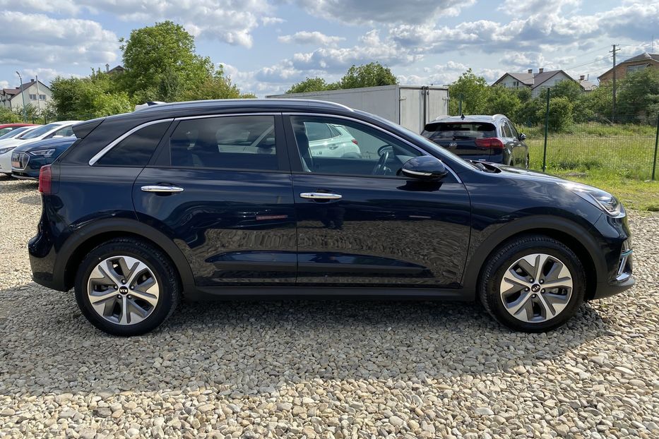 Продам Kia Niro 64kWhМакс.комплектаціяPrestige 2020 года в Львове