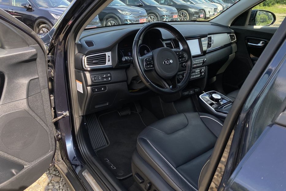 Продам Kia Niro 64kWhМакс.комплектаціяPrestige 2020 года в Львове