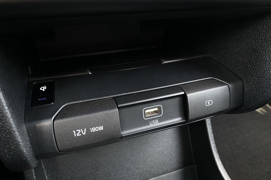 Продам Kia Niro 64kWhМакс.комплектаціяPrestige 2020 года в Львове
