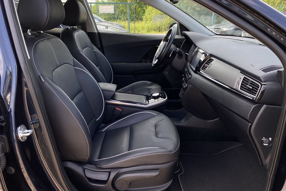 Продам Kia Niro 64kWhМакс.комплектаціяPrestige 2020 года в Львове