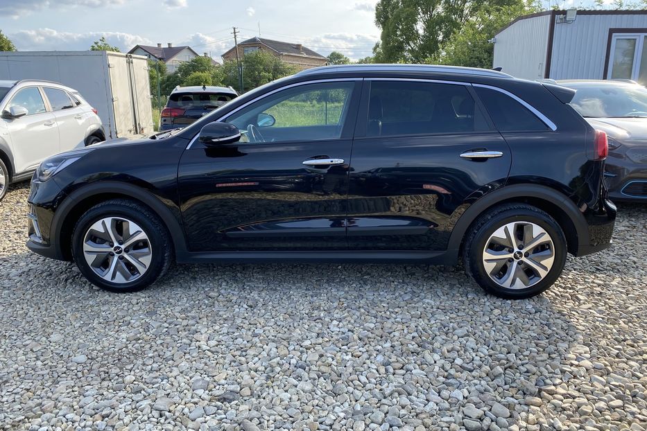 Продам Kia Niro 64Макс.компл.PrestigeЛюк 2021 года в Львове
